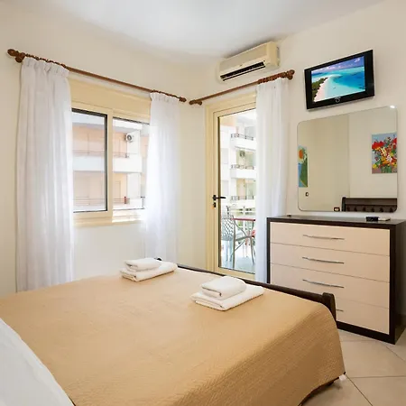 דירה Beachside With Sea View