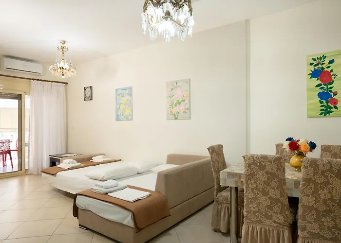 Beachside With Sea View Apartment *