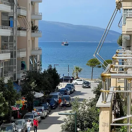 Apartment Exclusive Beachside By Apartmentsvloraholidays *