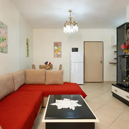Beachside With Sea View Appartement Vlorë